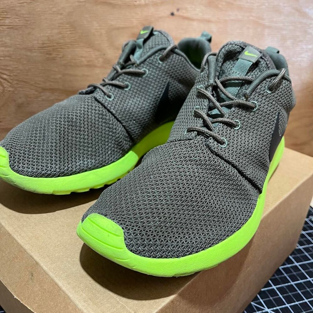 Nike Men's Green and Brown Trainers